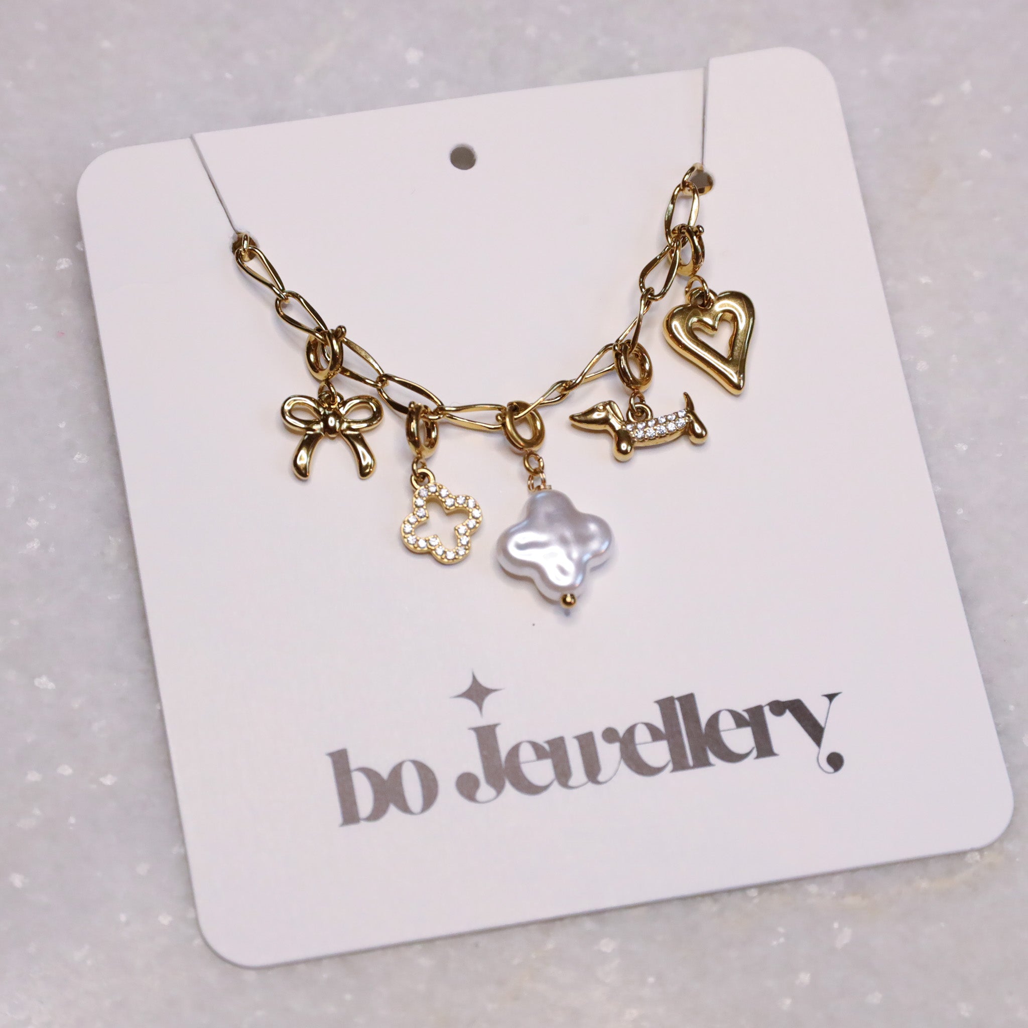 Sparkling Clover bedel